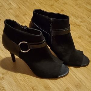 NWOB Penny Loves Kenny heels